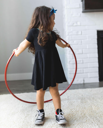 Short Sleeve Swing Dress - 'Black'