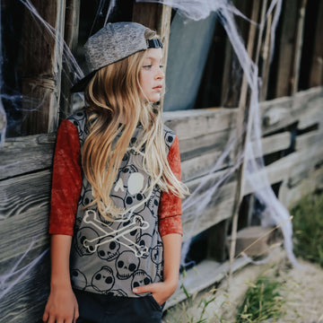 3/4 Sleeve Tee - 'Skull & Crossbones' - Skull Pattern