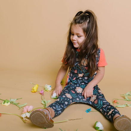 Short Sleeve Hooded Peek Pocket Rag Romper - 'Spring Floral' - Phantom