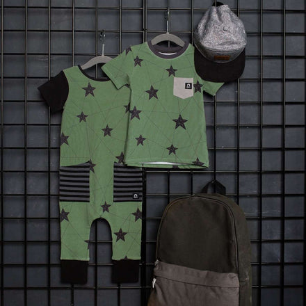 Short Sleeve Chest Pocket Tee - 'Winter Star' - Green