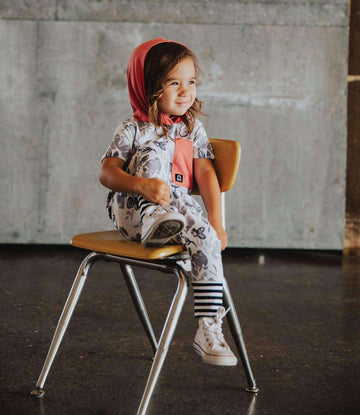 Short Sleeve Hooded Big Pocket Rag - 'Watercolor Floral' - Black & White